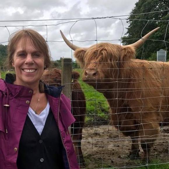 Meet your Posher, Tracie - Picture 1 of 1